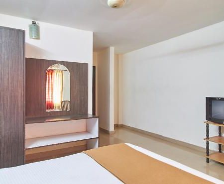 Hotel Town Gate Mangalore Exterior photo